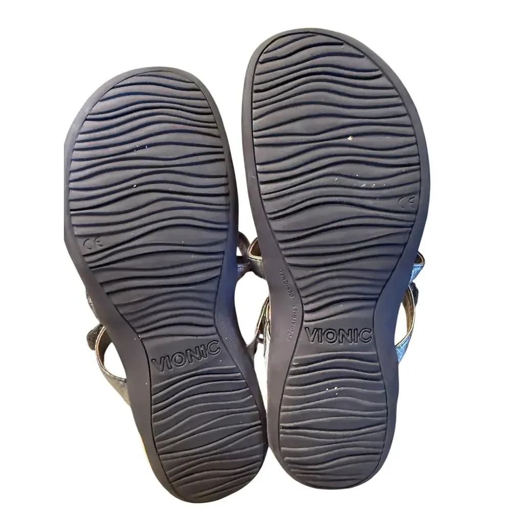 Vionic Karley Metallic Grip Closure Sandals in a Women’s Size 8